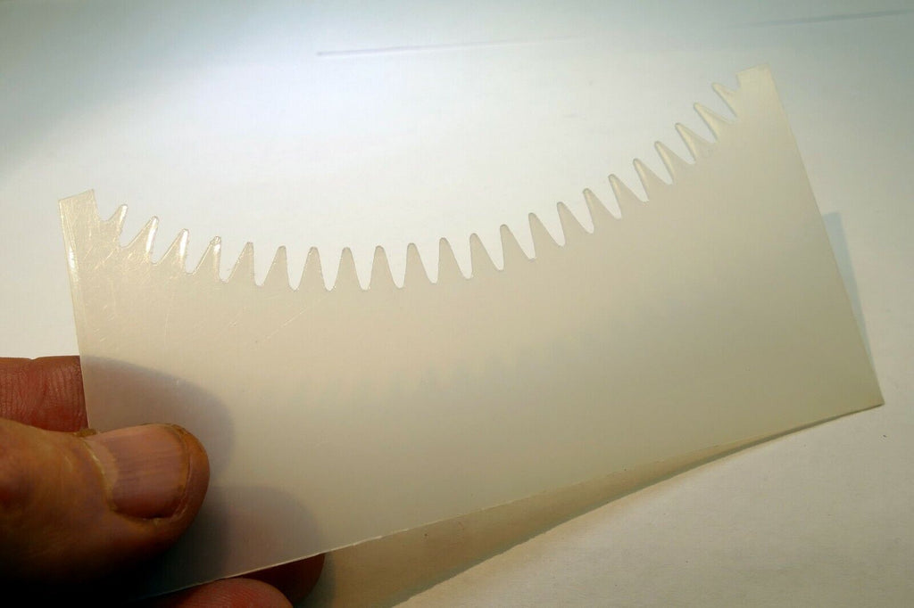 Lindahl Vignette White Mask 2X4.5" Serrated Bottom Arc  white high key