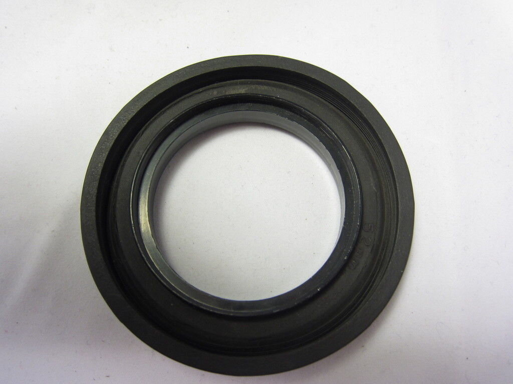 vintage Generic Rubber Lens Hood 52mm screwin type for 50mm (Sold Separately)