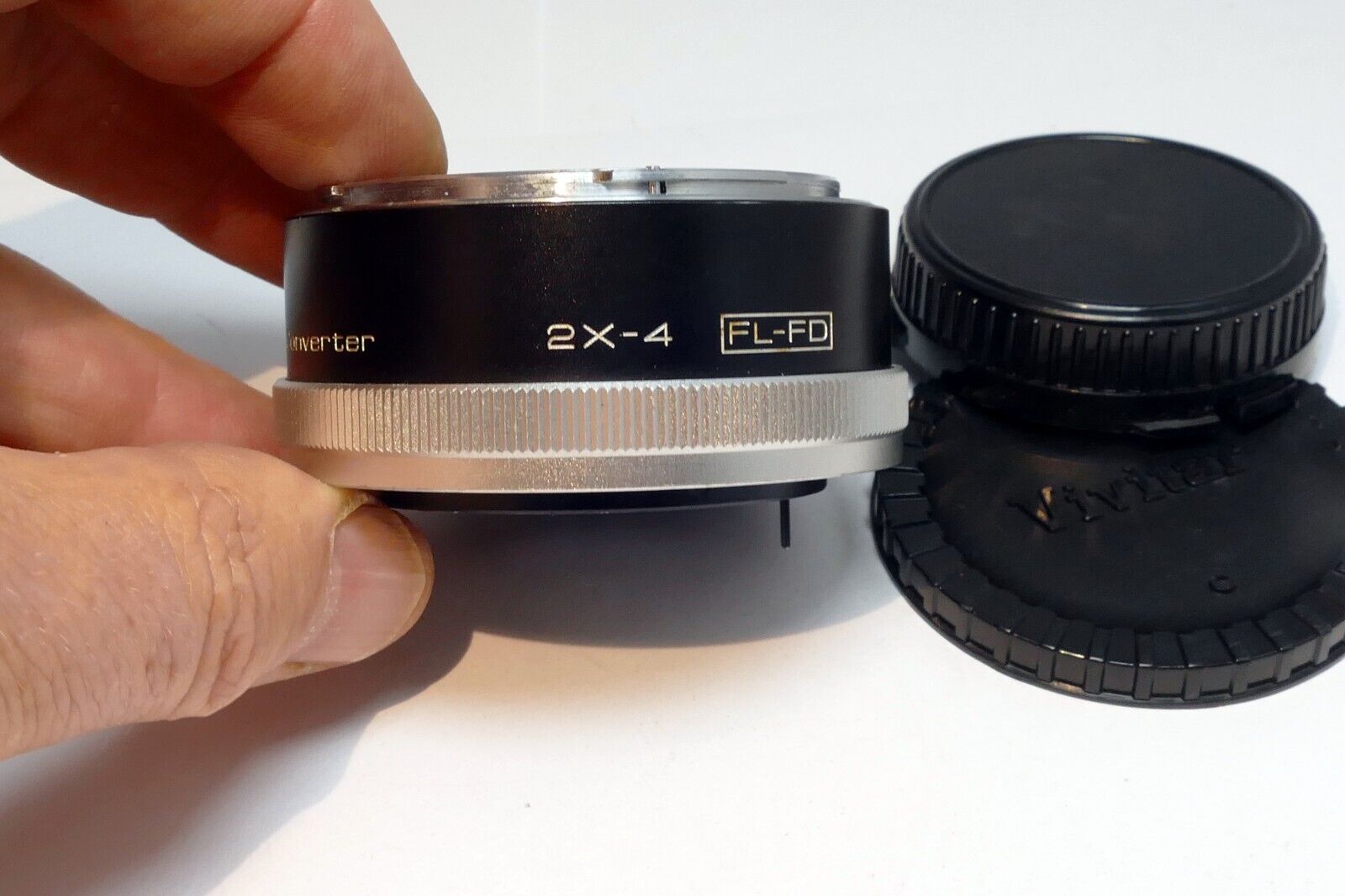 Vivitar Multi-Coated 2X Lens teleconverter for FD Canon mount manual focus lens