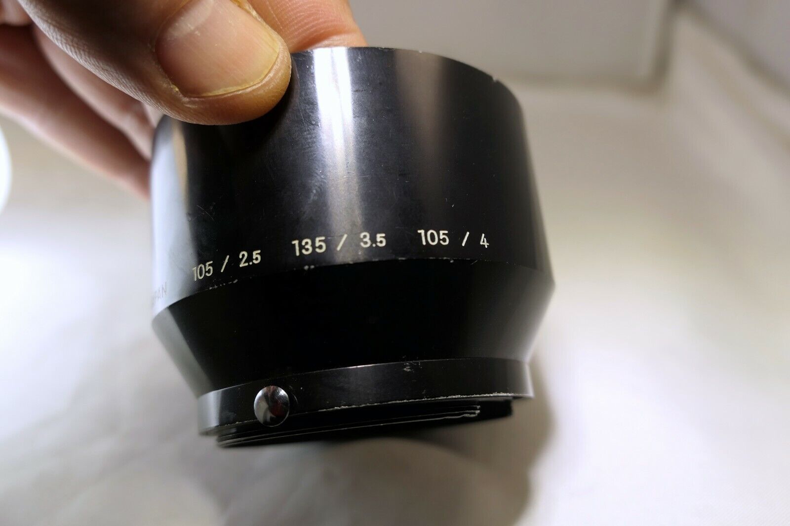 Nikon HS-4 Lens Hood Shade Metal clip on for 105mm f2.5 105mm f4 micro Genuine