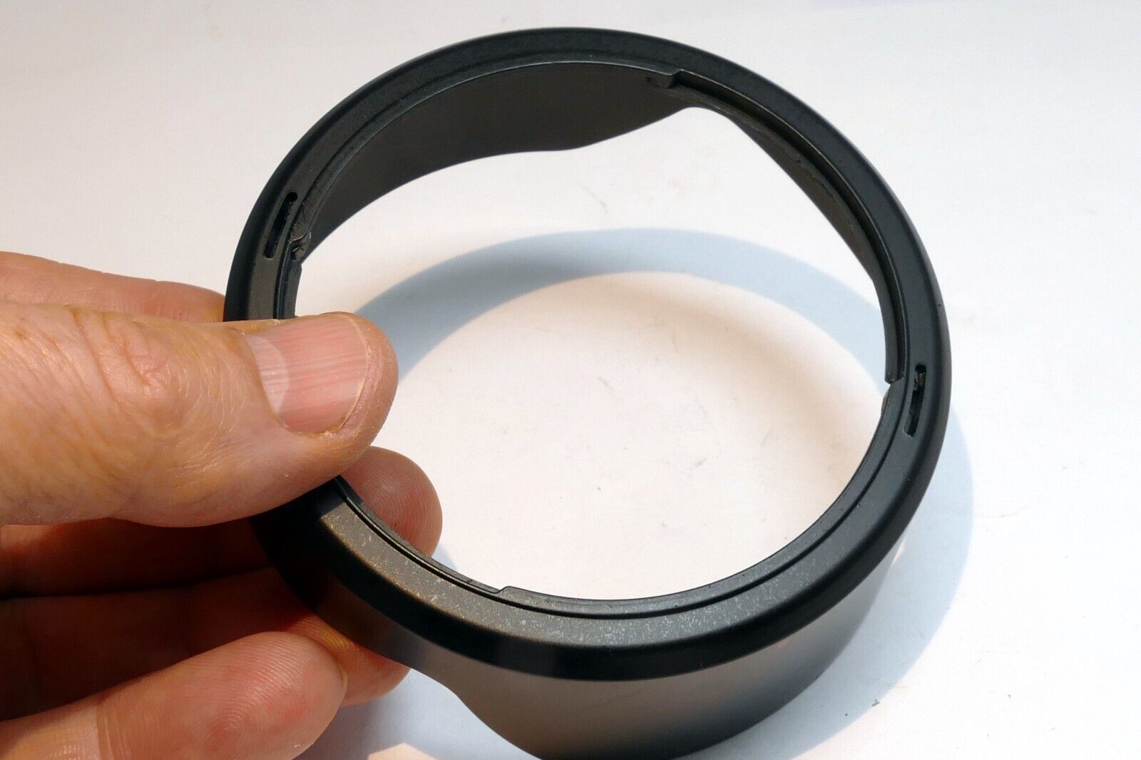 Replacement EW-73C Lens Hood Shade for  Canon EF-S 10-18mm F4.5-5.6