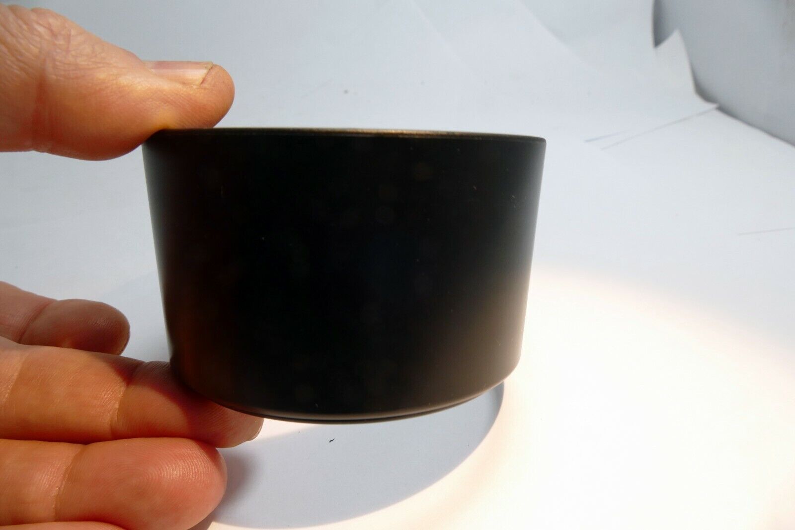 69.5mm ID Petal Shaped Plastic Lens Hood  Telephoto 70-300mm