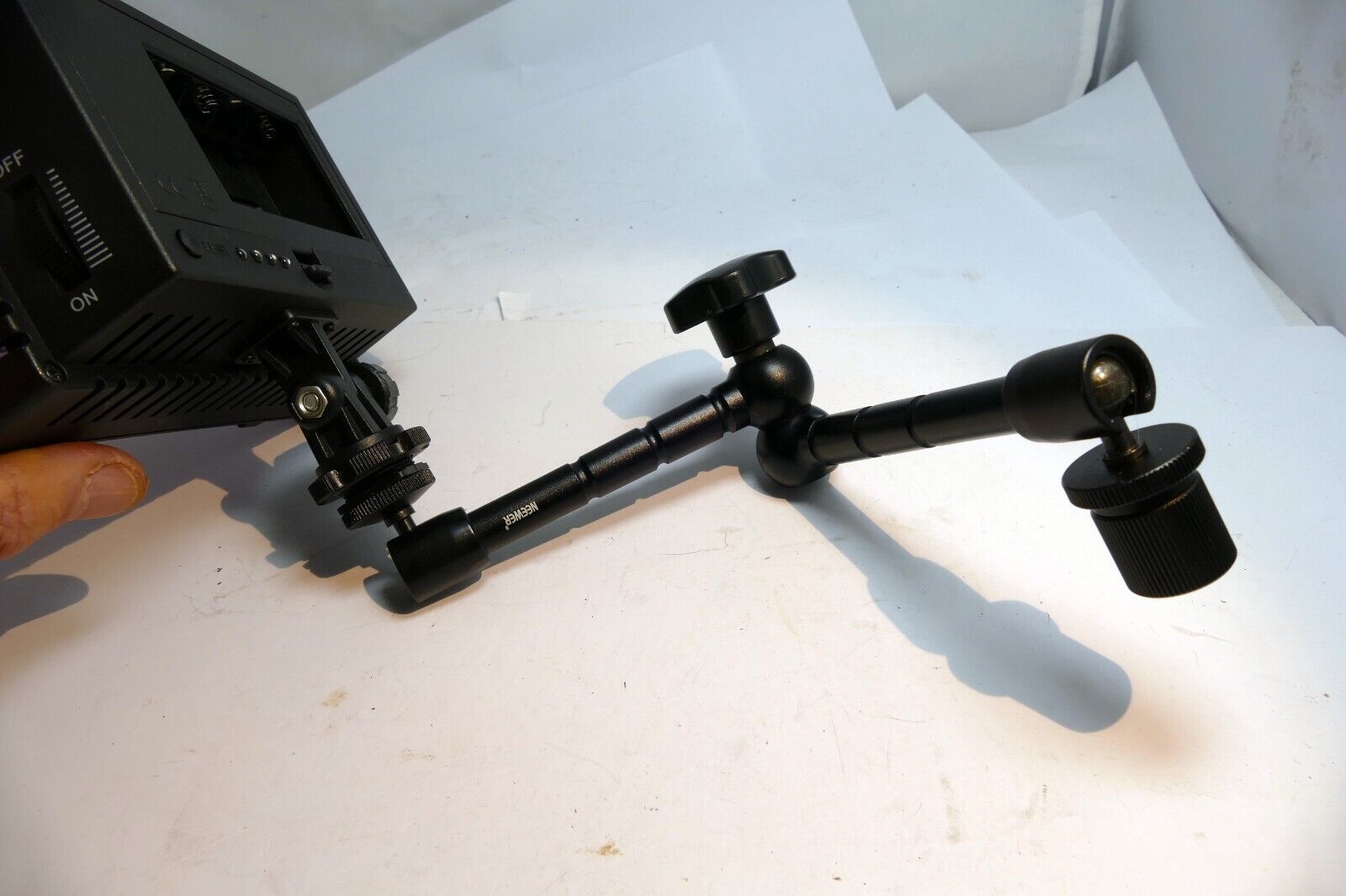 Neewer LED Tripod handle adapter for Light 5" Pivot Arm with Clamp for camera
