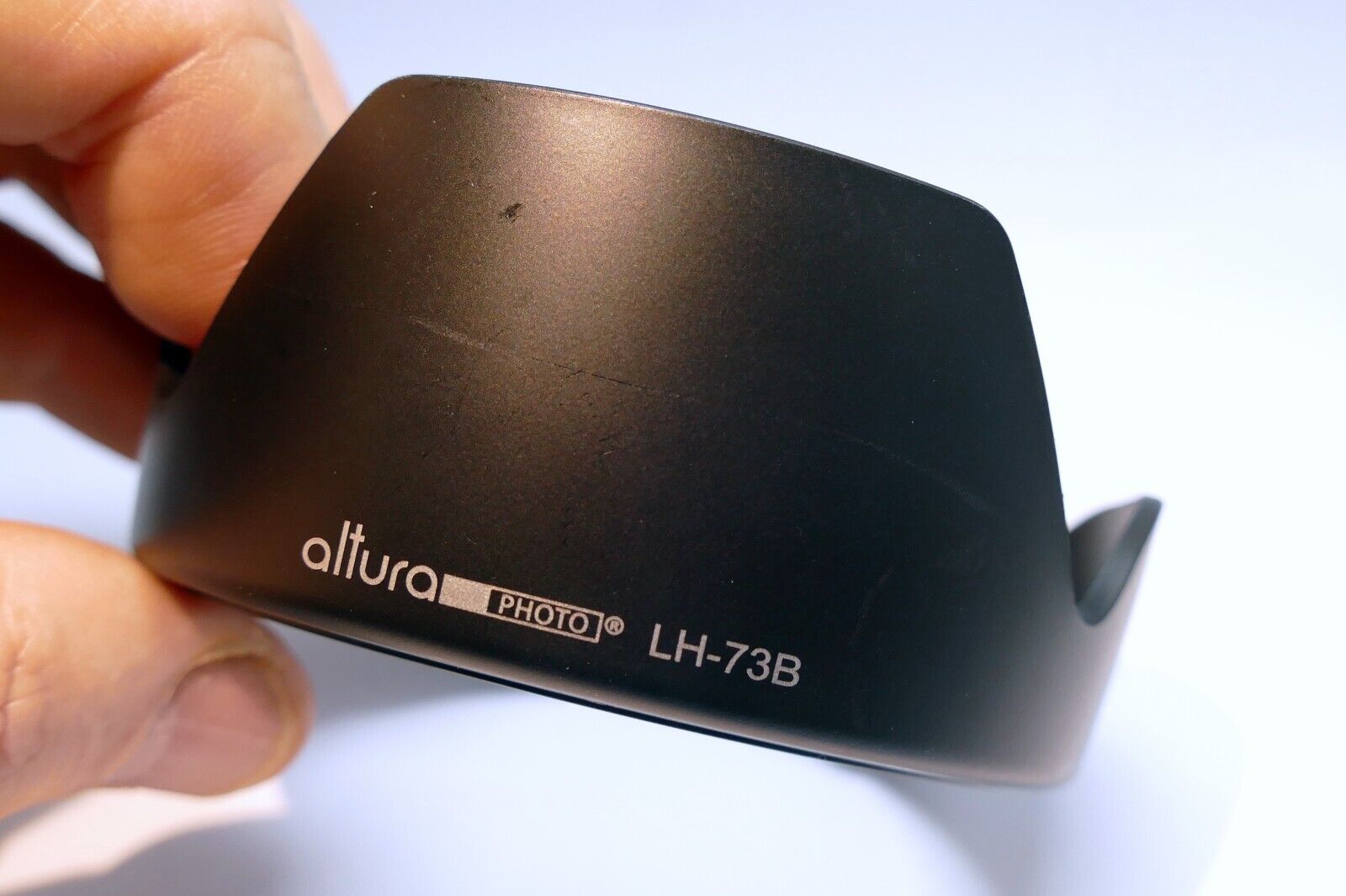 EW-73B Dedicated  Lens Hood Shade for Canon EF-S 18-135mm f/3.5-5.6 IS 67mm