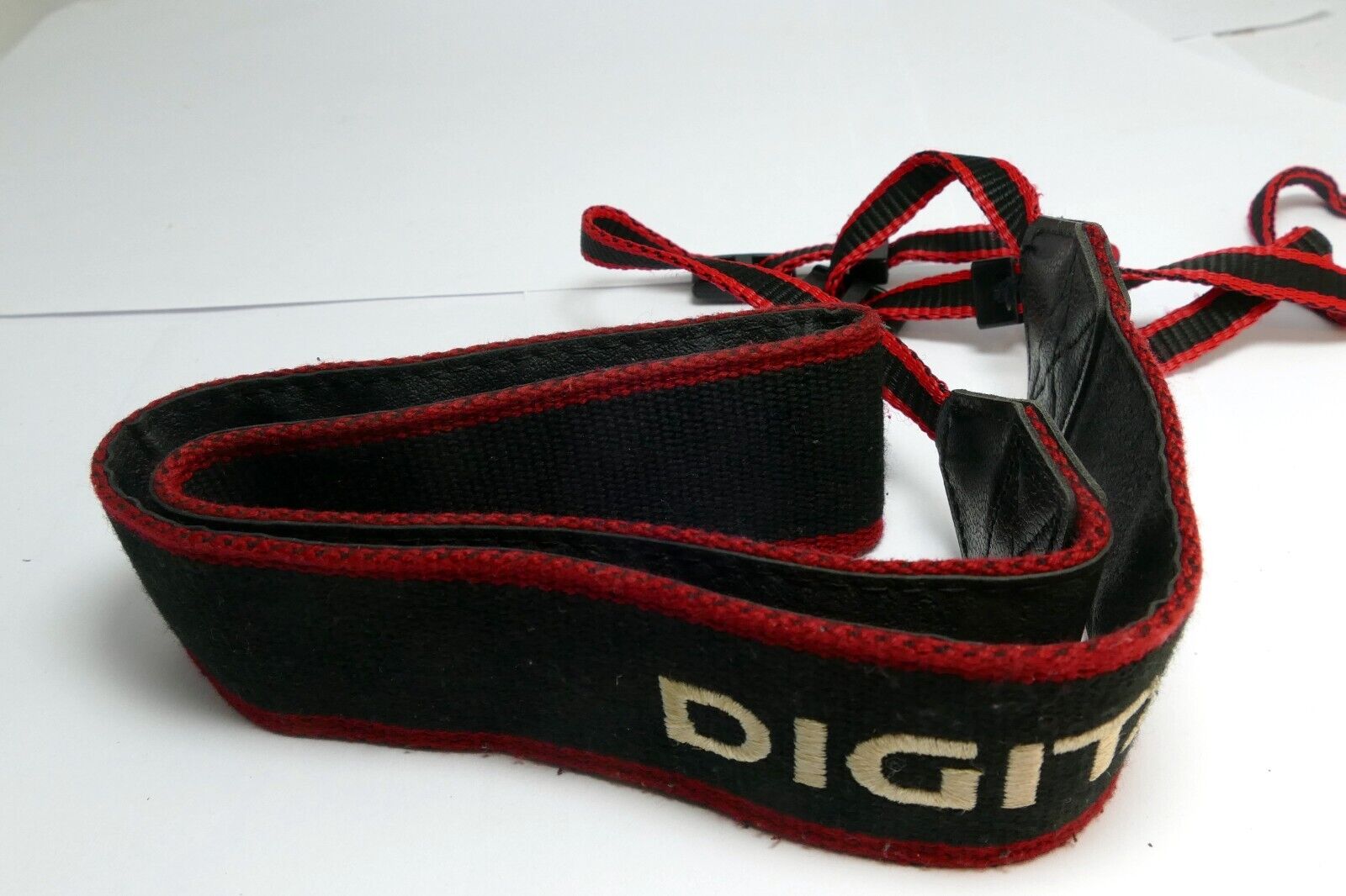 Canon EOS SLR Digital Camera Neck Shoulder Strap Red-Black Strip - Genuine OEM