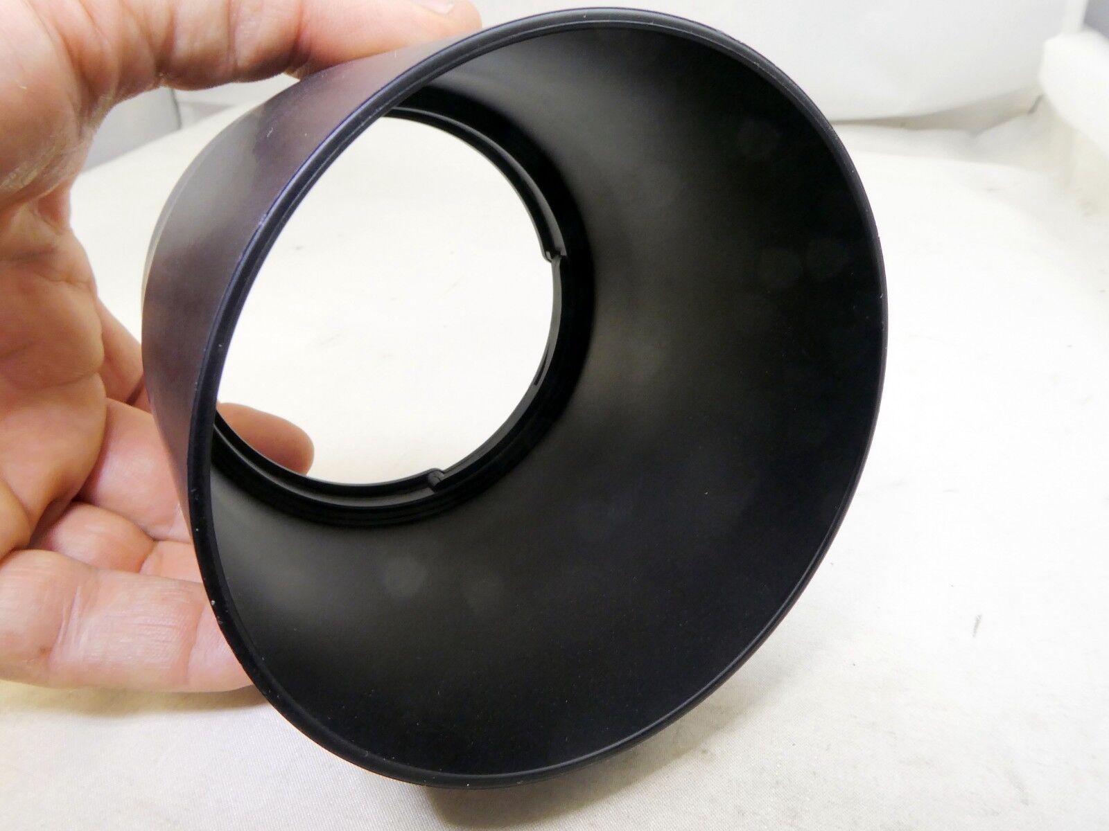 Aftermarket Hood  ET-74B Replacement for EF 70-300mm f4-5.6 IS II USM Lens shade