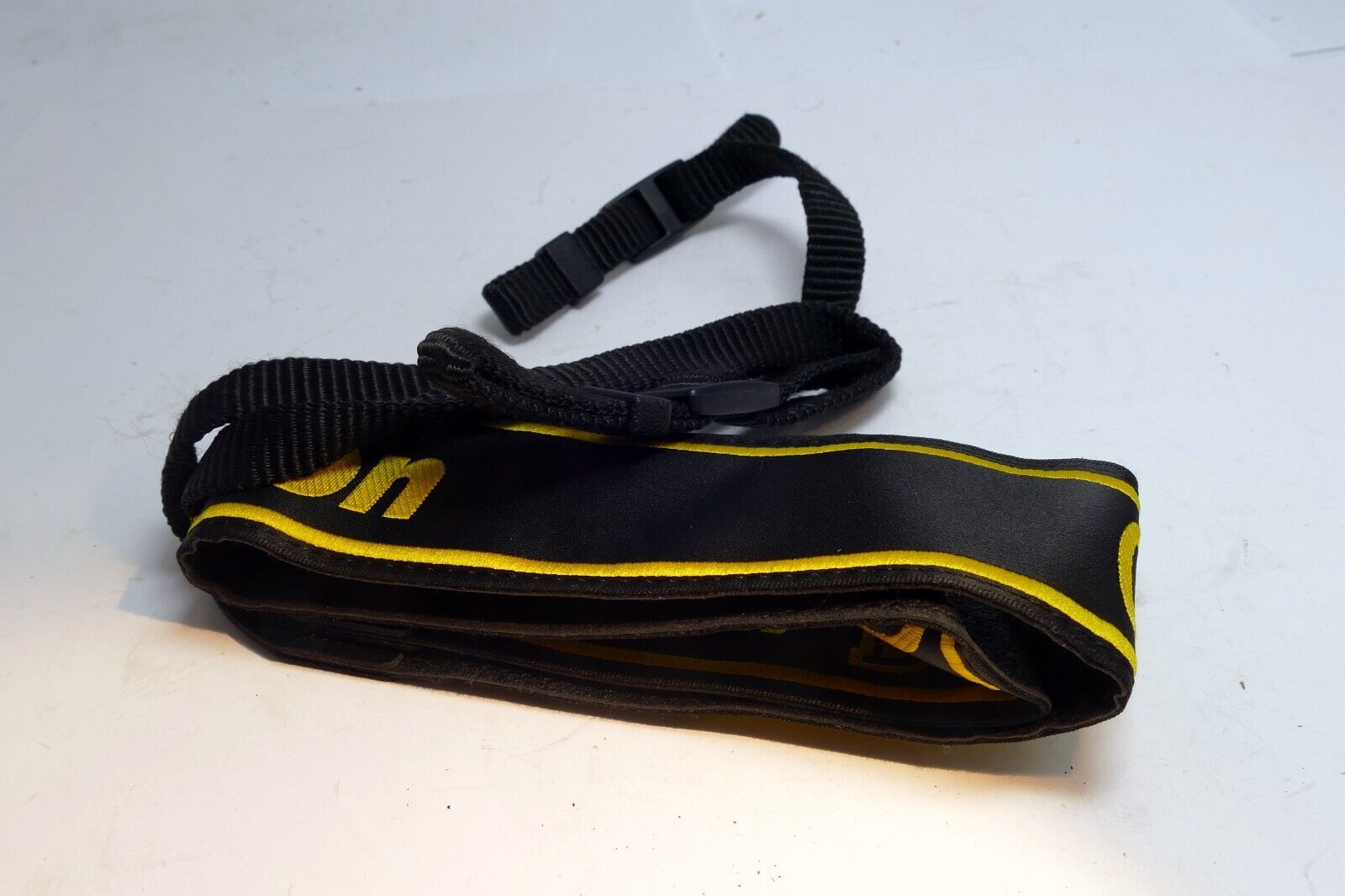 Nikon D500 Camera Shoulder neck Strap AN-DC17  Nylon  - OEM genuine