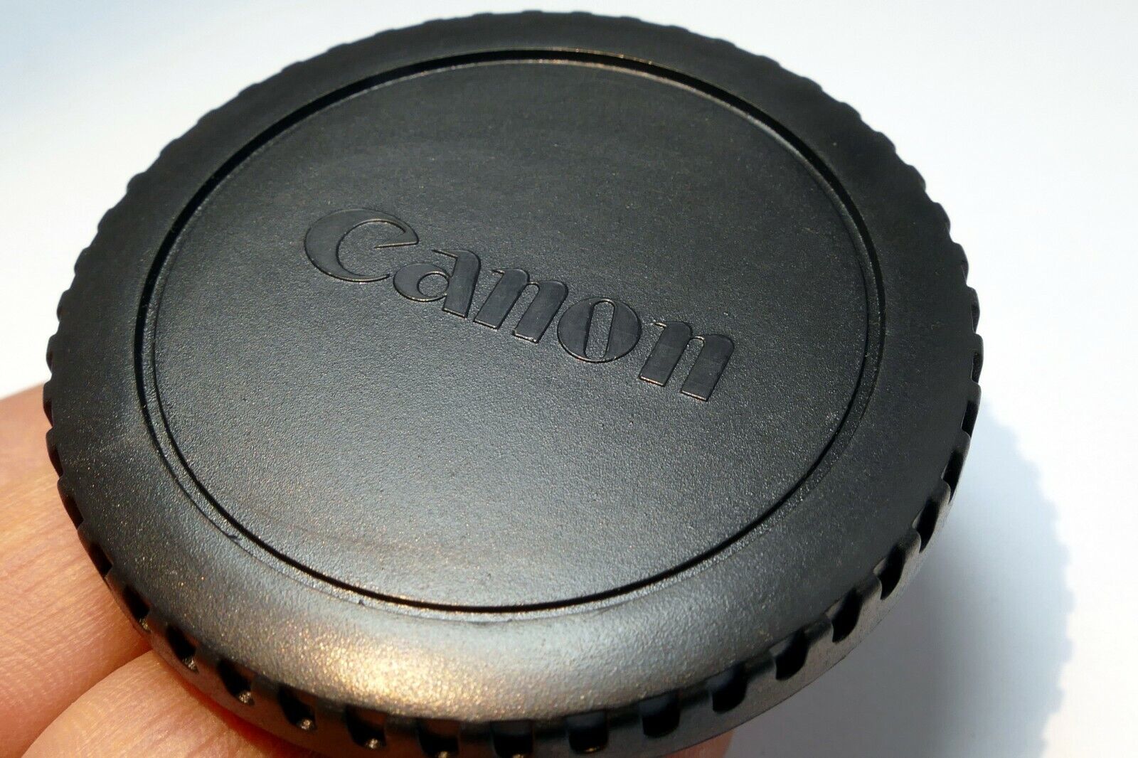 Replacement Body cap cover for Canon EOS SLR cameras T6i T7 60D 70D 80D 5D III