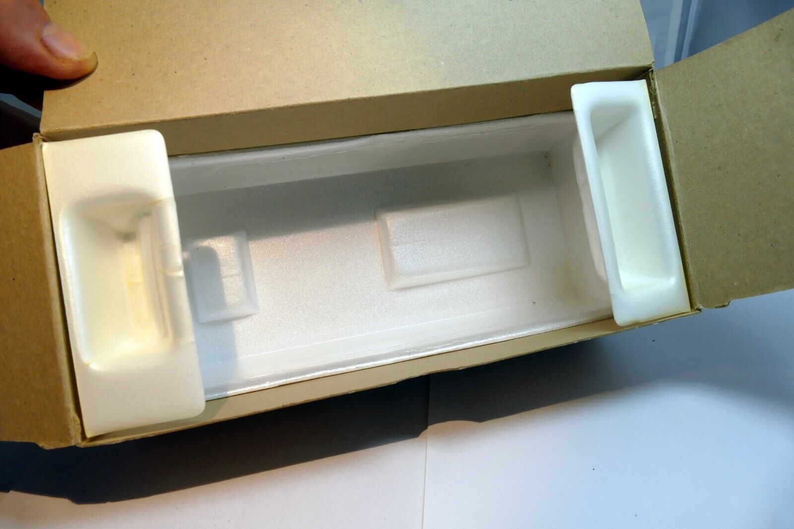 Empty Box for  Nikon SB-24 Speedlight Flash  -  ( an empty box only)