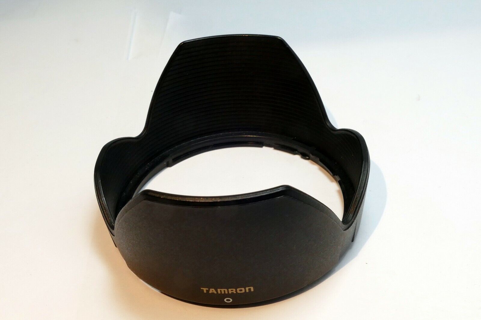 Tamron AD06 Plastic Lens Hood Shade for 18-200mm f3.5-5.6 Di II LD Genuine OEM