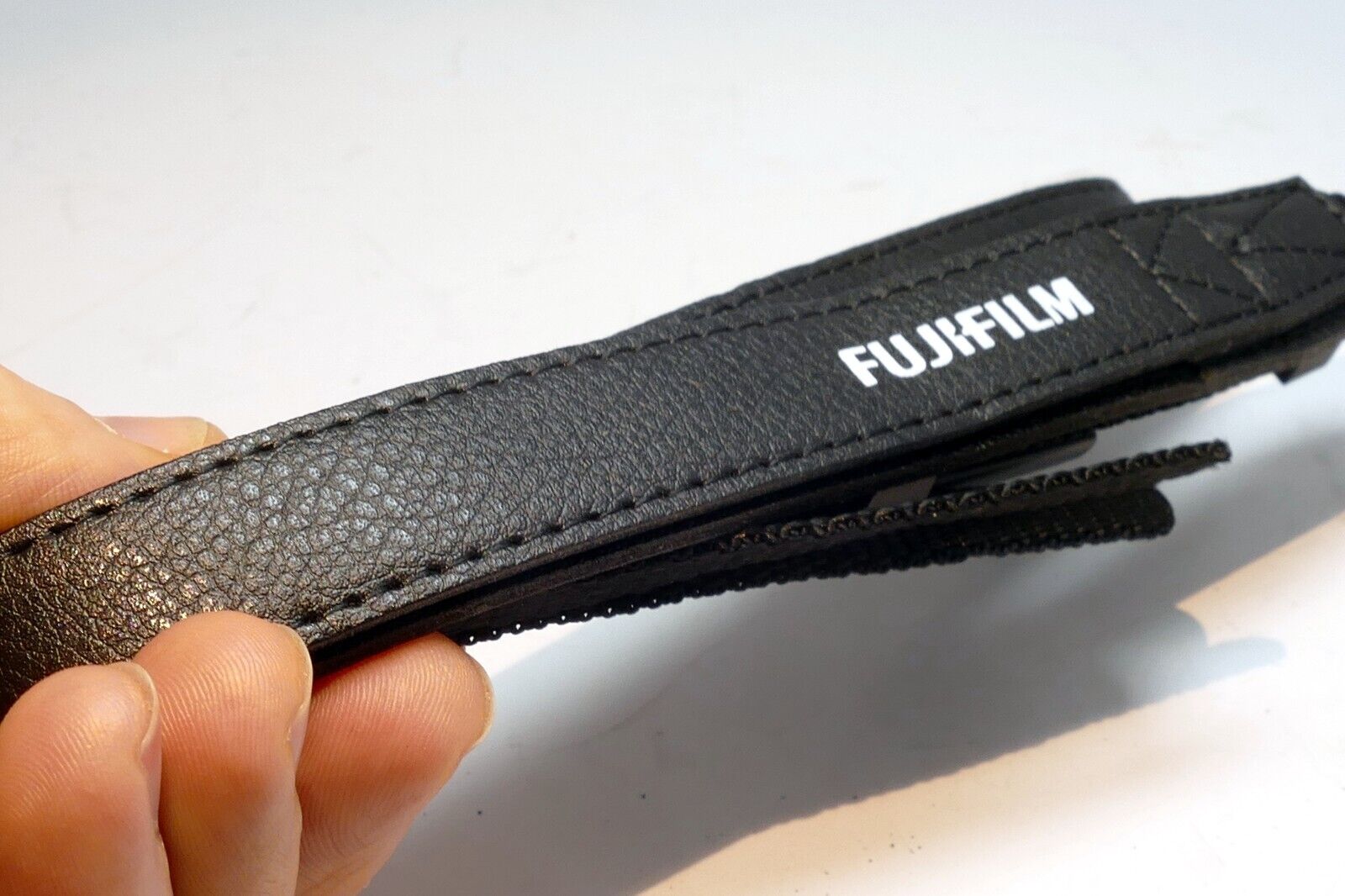 Fujifilm X S1 Q1 Q2 Digital Camera Neck Shoulder Strap - Genuine OEM