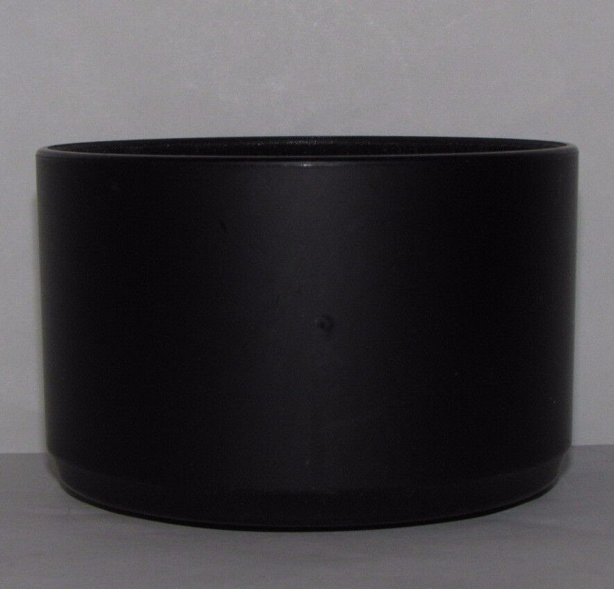 57mm ID Twist on  Lens Hood unknown brand or model  for 52mm rim