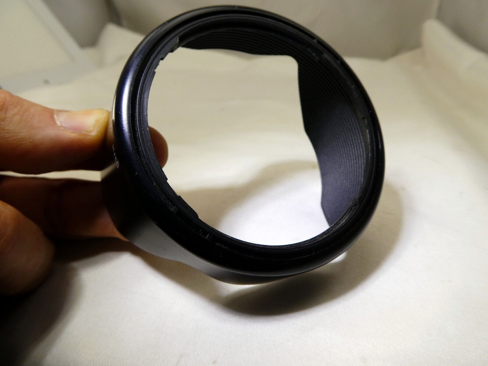 Tamron D3FH plastic Lens Hood Made in Japan for 28-105mm f4-5.6 AF zoom OEM