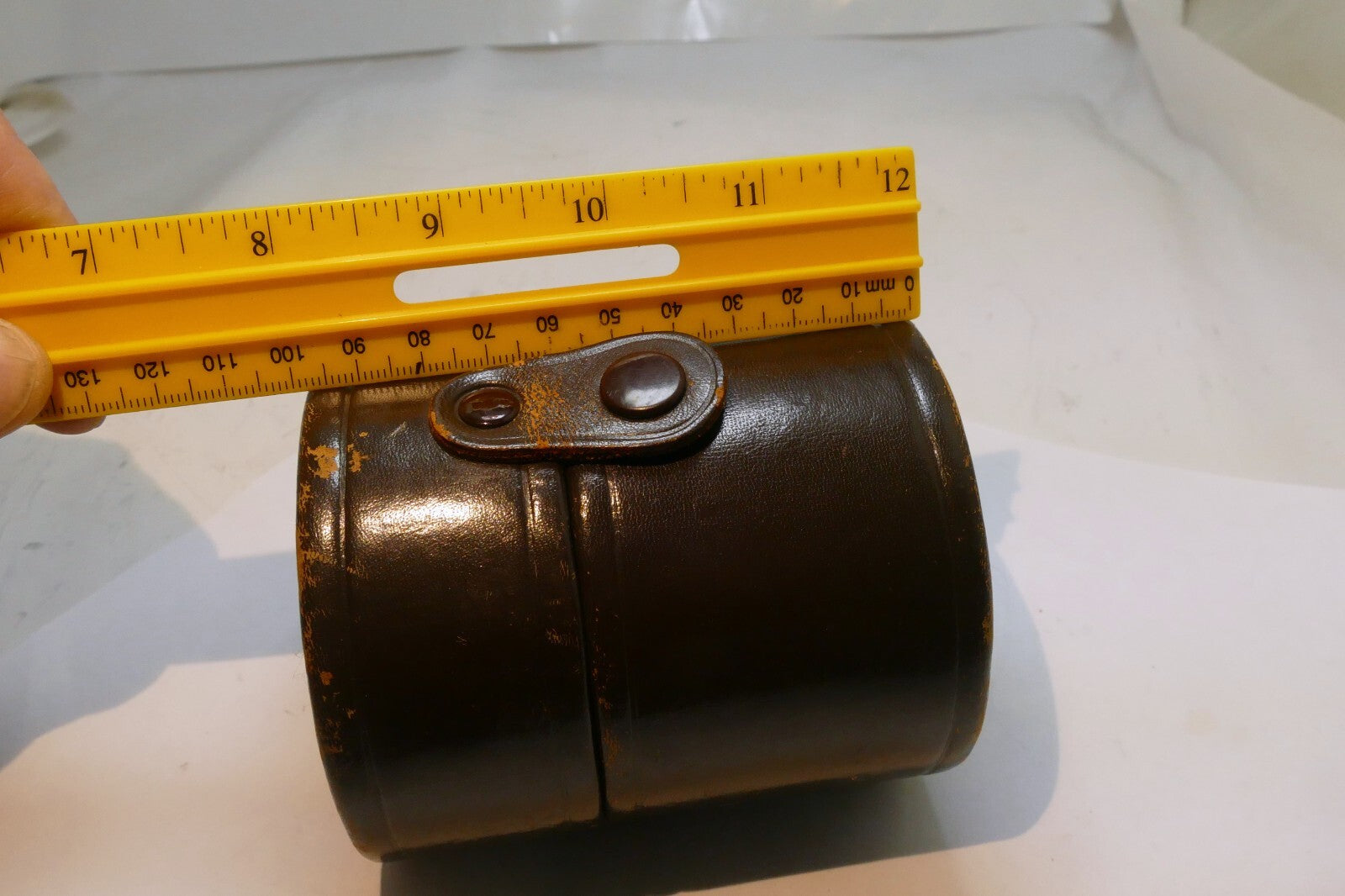 Nikon  NKT Lens Hard Case for 20mm f3.5 f4 Ai AF Nikkor 28mm shift
