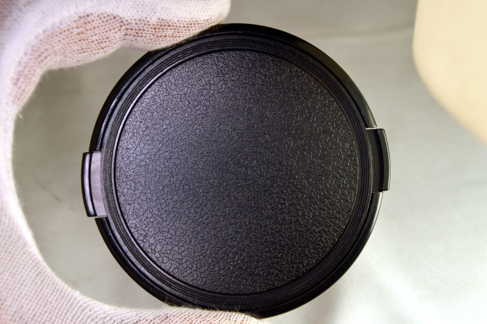 new 72mm Lens Front Cap Black snap on type