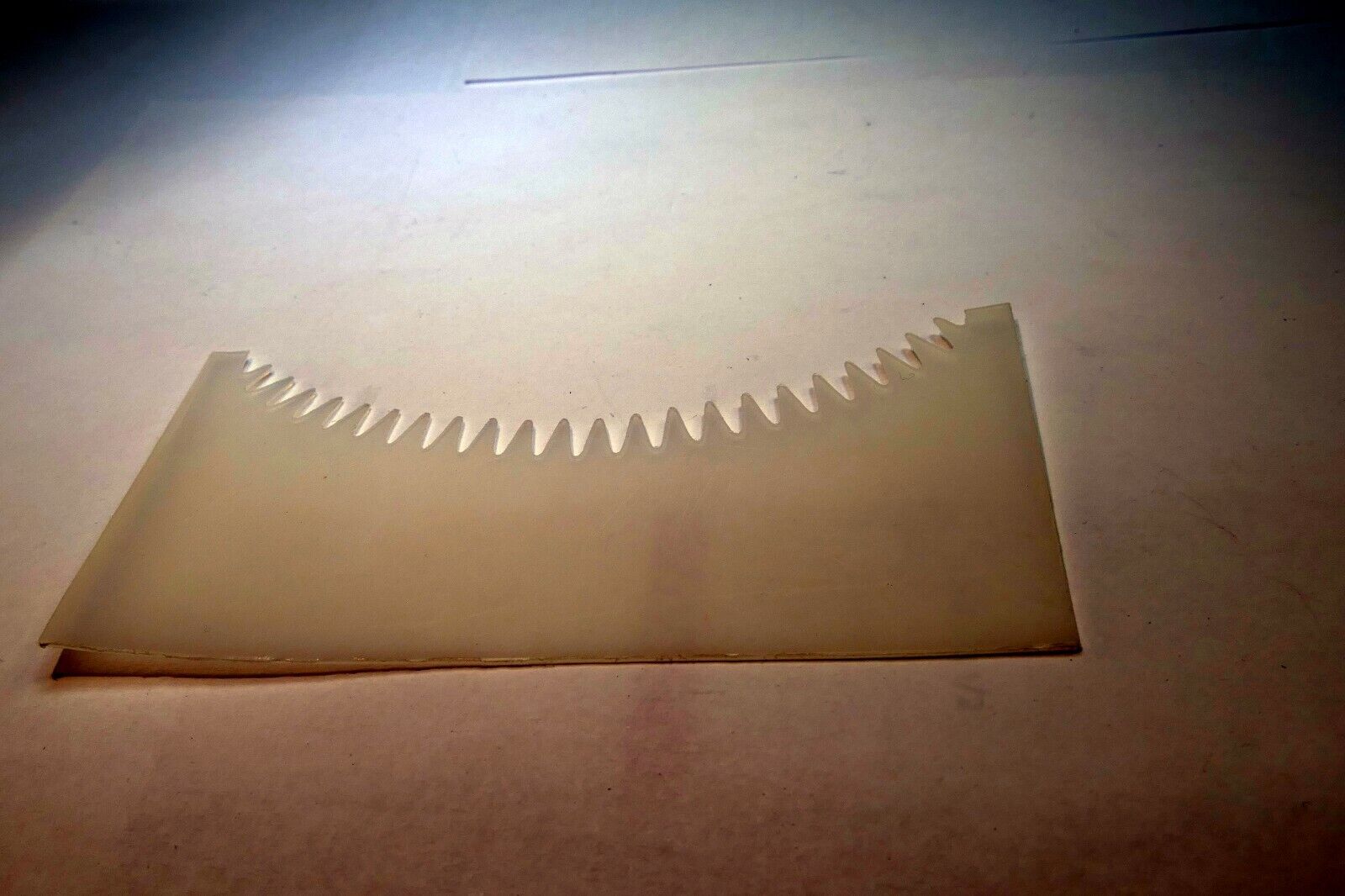 Lindahl Vignette White Mask 2X4.5" Serrated Bottom Arc  white high key