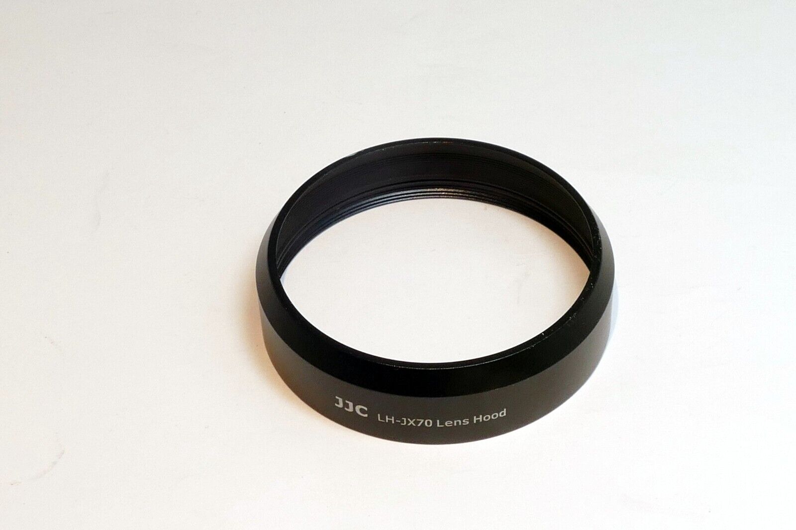 JJC LH-JX70 BLACK Lens Hood Shade replacement LH-X70 Fujifilm X70Ope