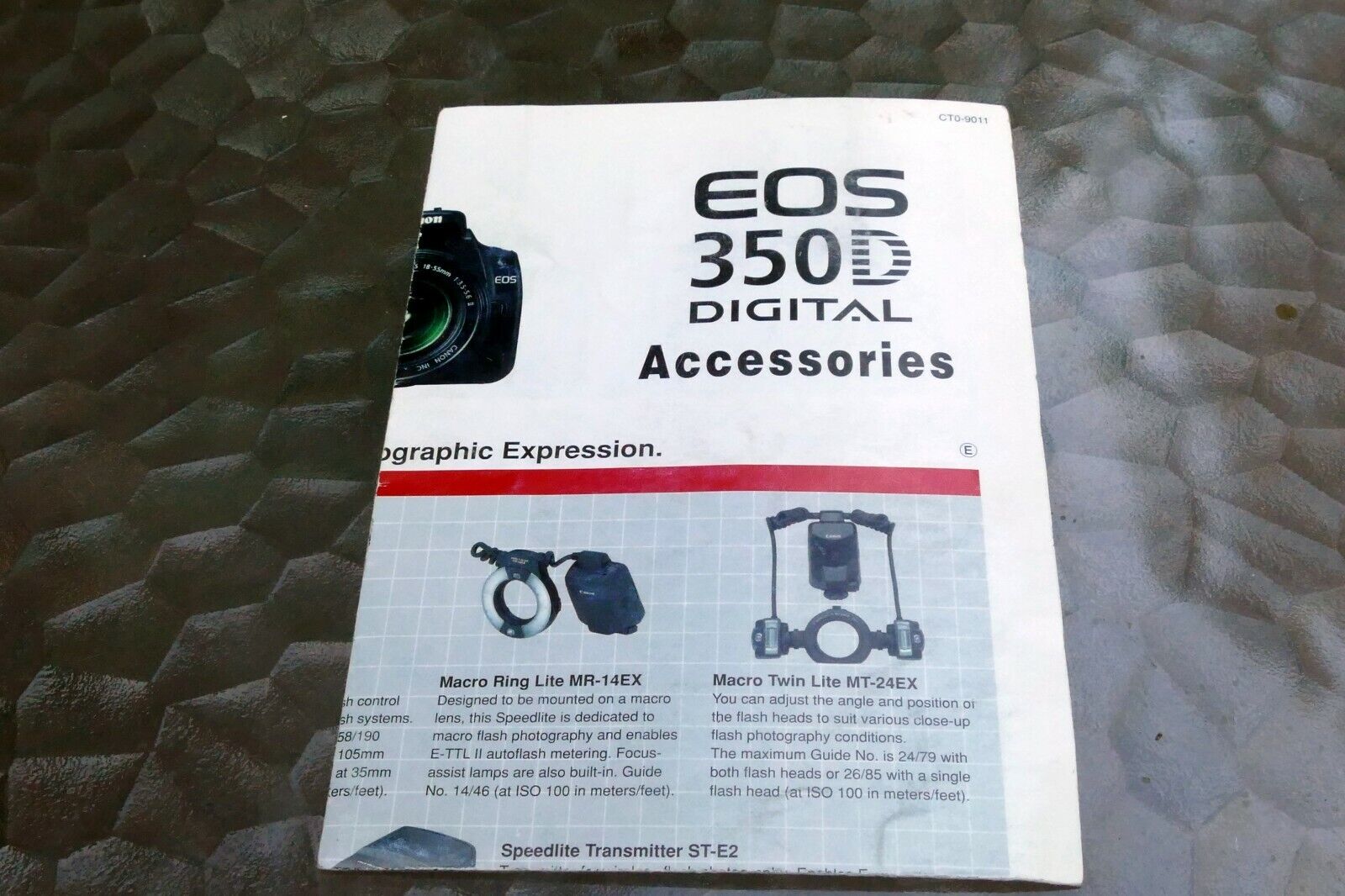 Canon EOS 350D XT digital accessory guide/list  Brochure