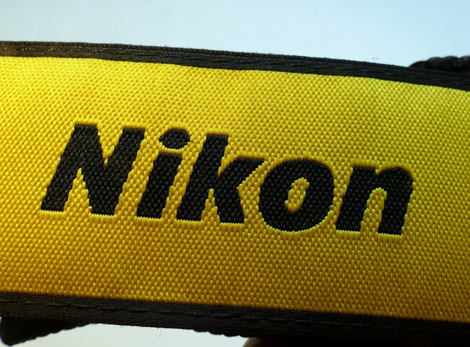Nikon Z Digital Z5 Z6 Z7 Camera Shoulder neck Strap 3cm wide Original OEM - mint