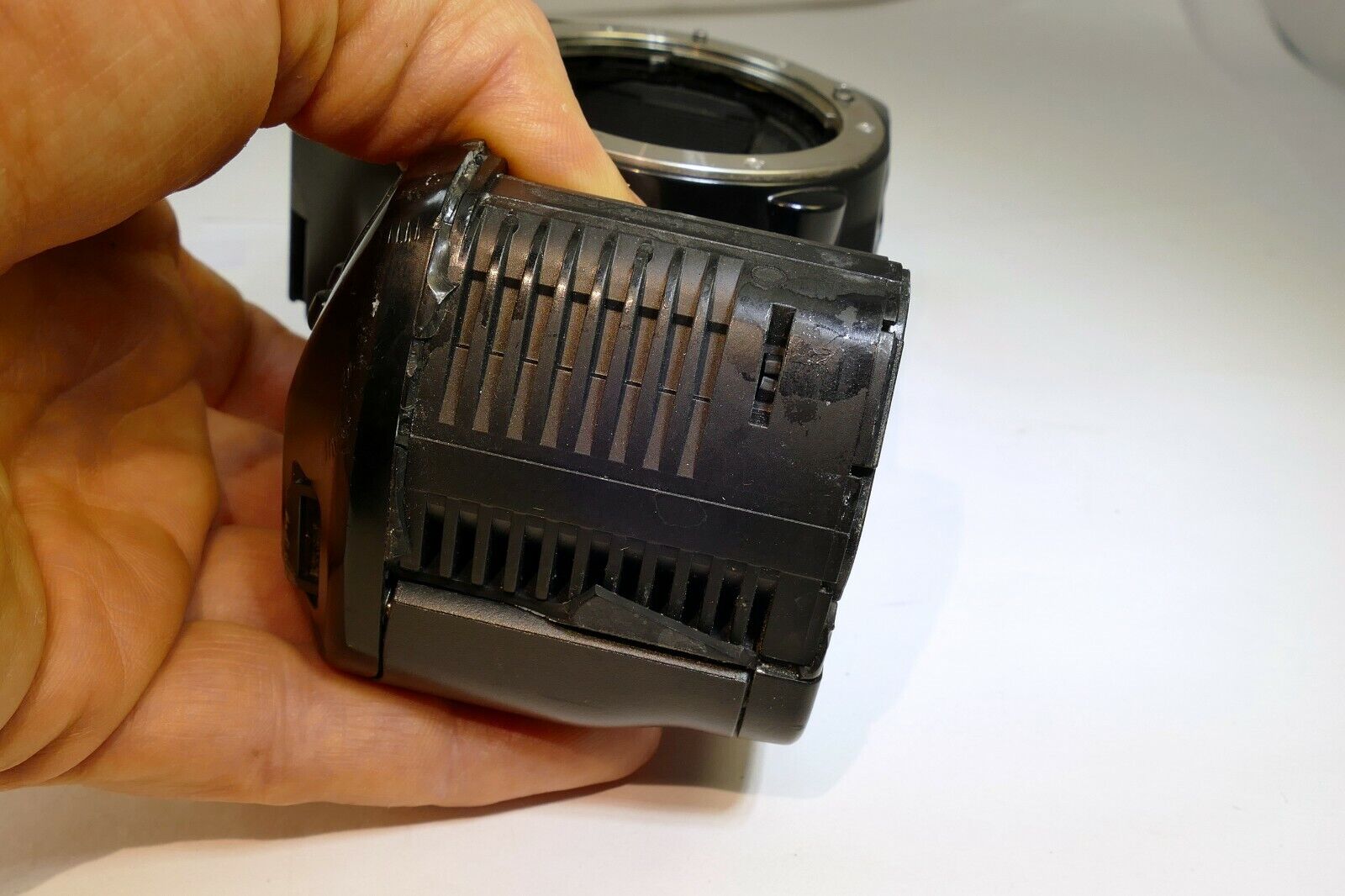 Minolta 3000i Film Camera Body only - Untested for Parts or Repair AS IS