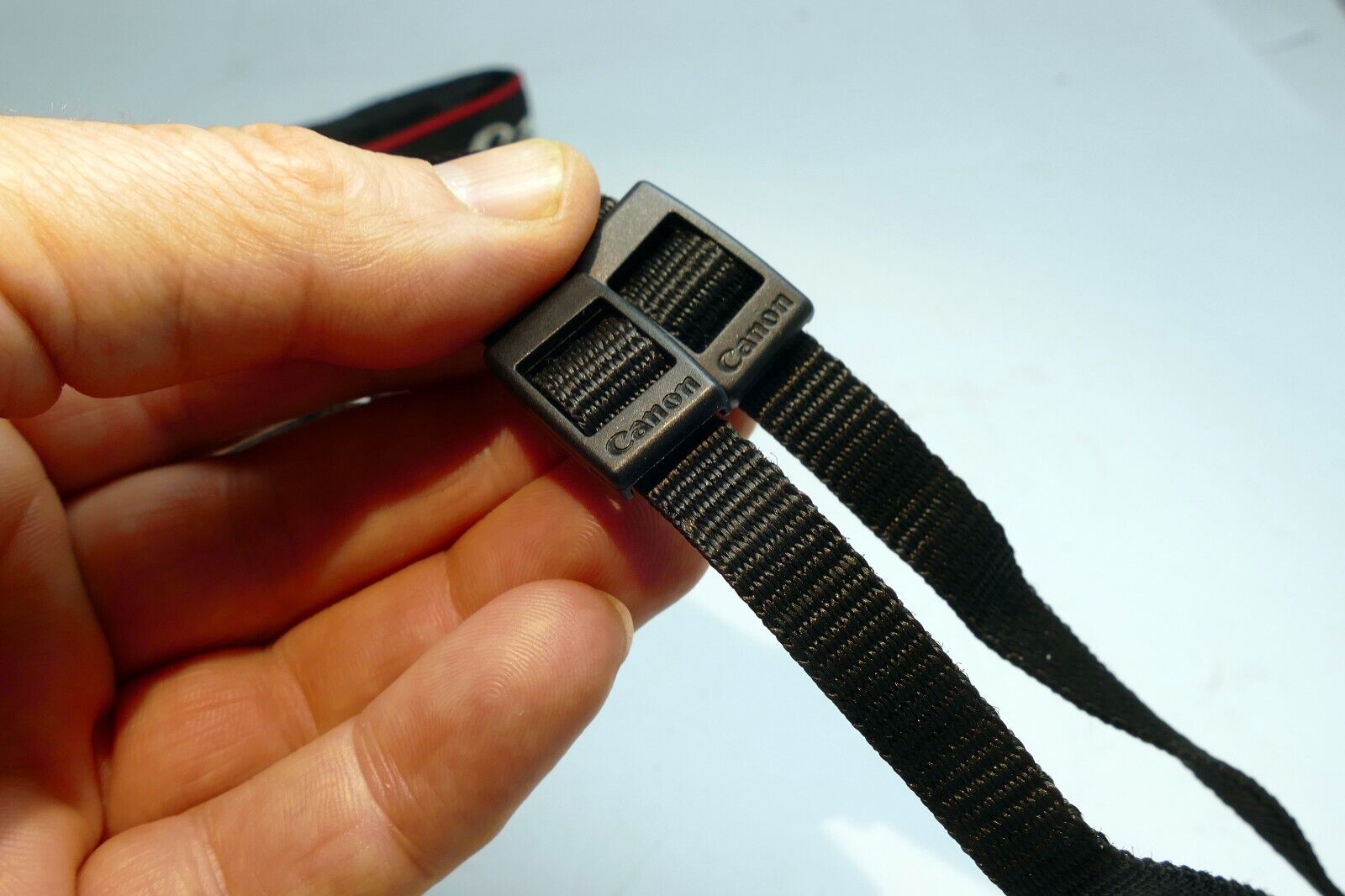 Canon EOS  Digital Camera Neck Shoulder Strap Black-Red fit R RP R6  Genuine OEM