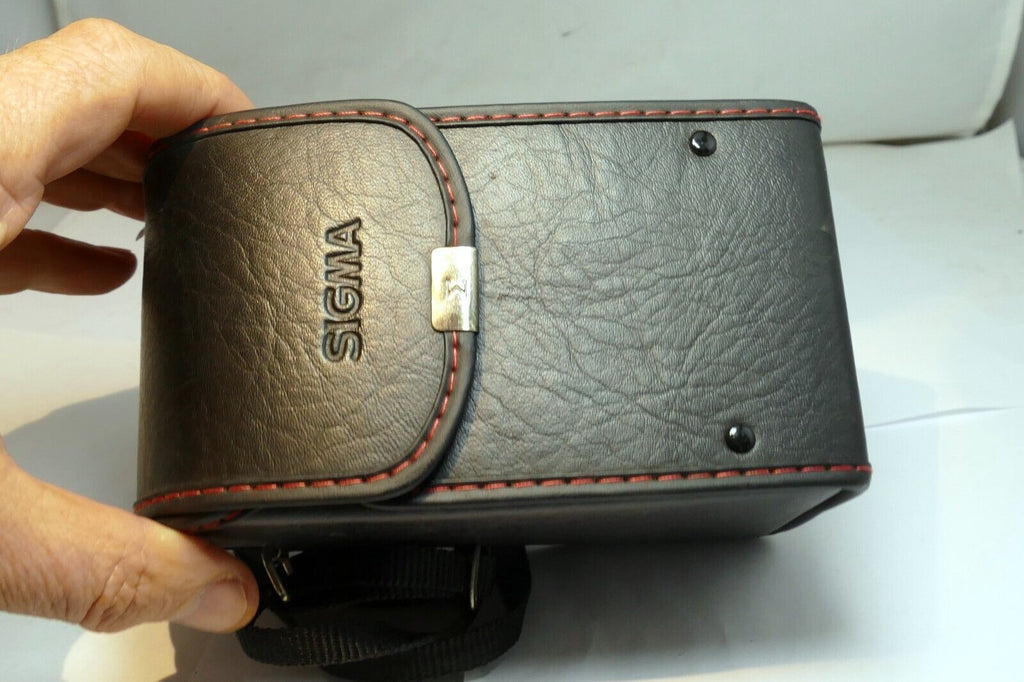 Sigma HC-05 Hard Case 3X6" for 10-20mm HSM 18-200mm 18-125mm