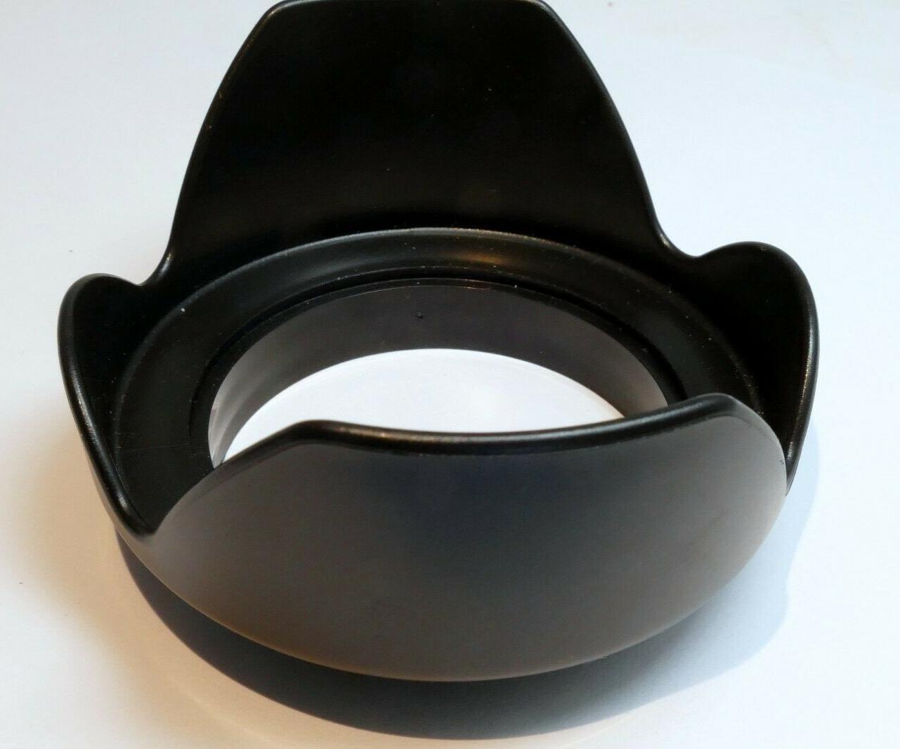 58mm Lens Hood Shade threaded plastic petal shaped  for 50mm 18-55mm