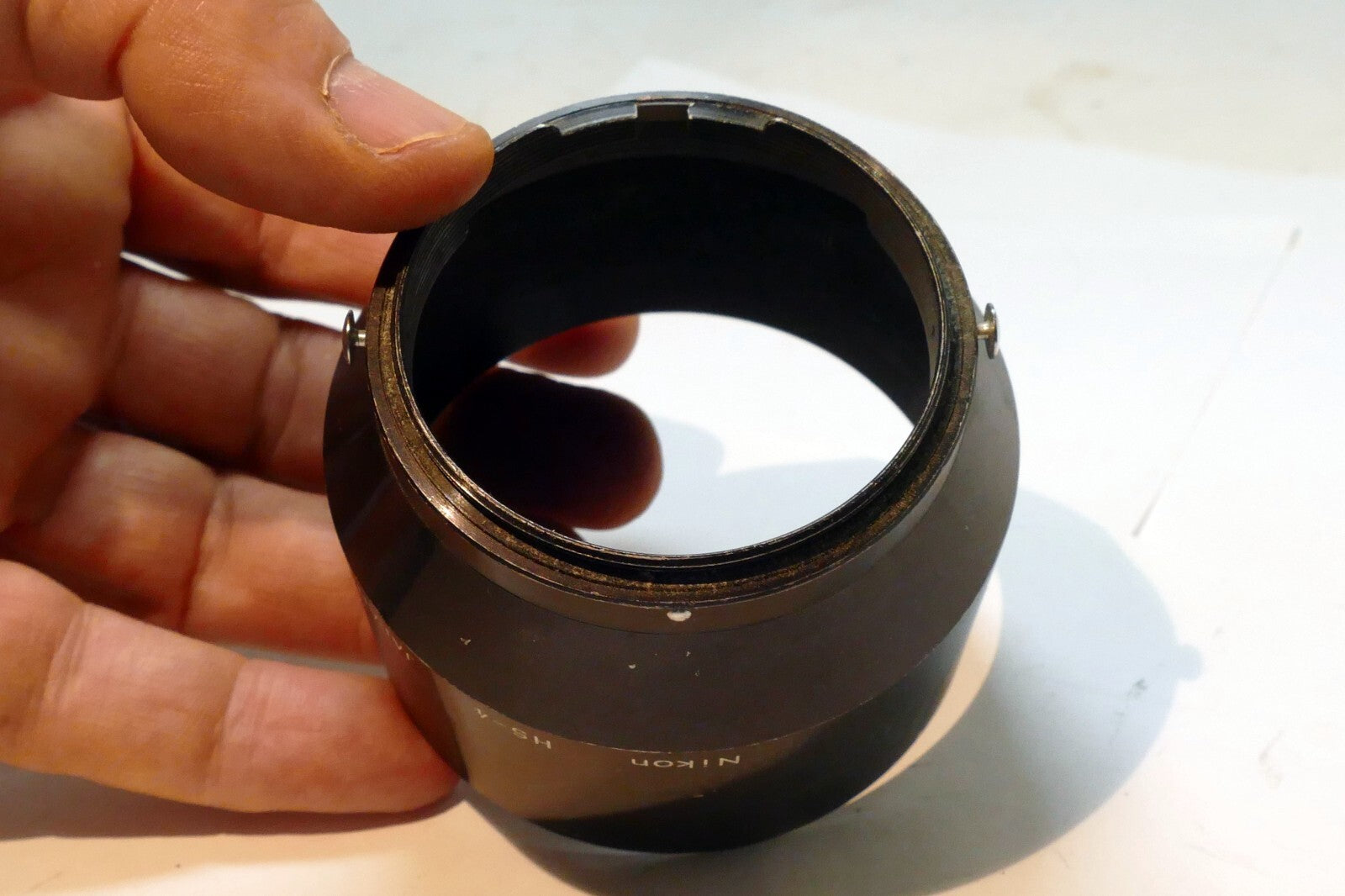 Nikon 52mm HS-4 Clip-on Lens Hood 105mm f2.8 f4 micro Nikkor fits 85mm f2 AI