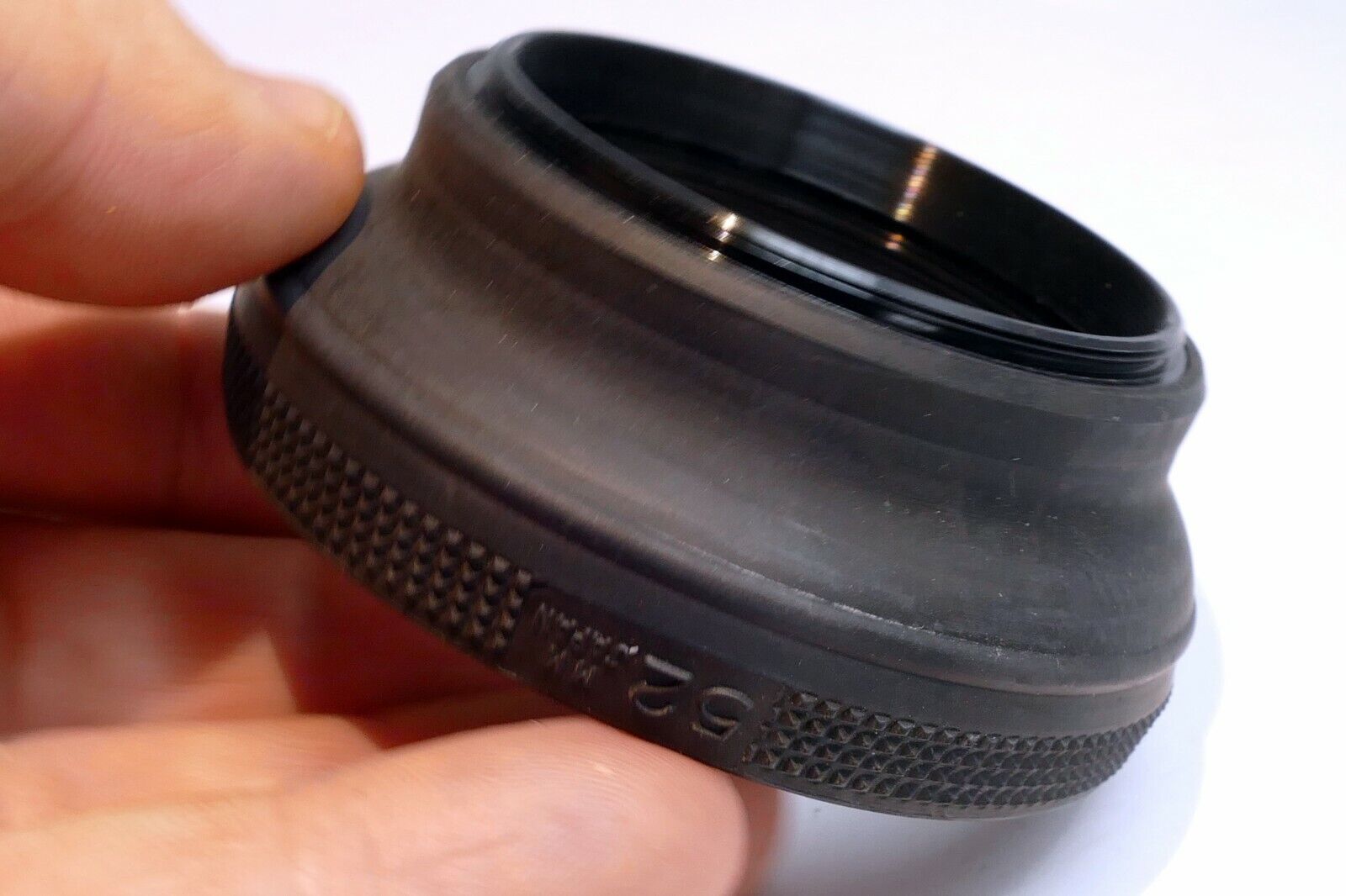 52mm Rubber Hood shade double  threaded