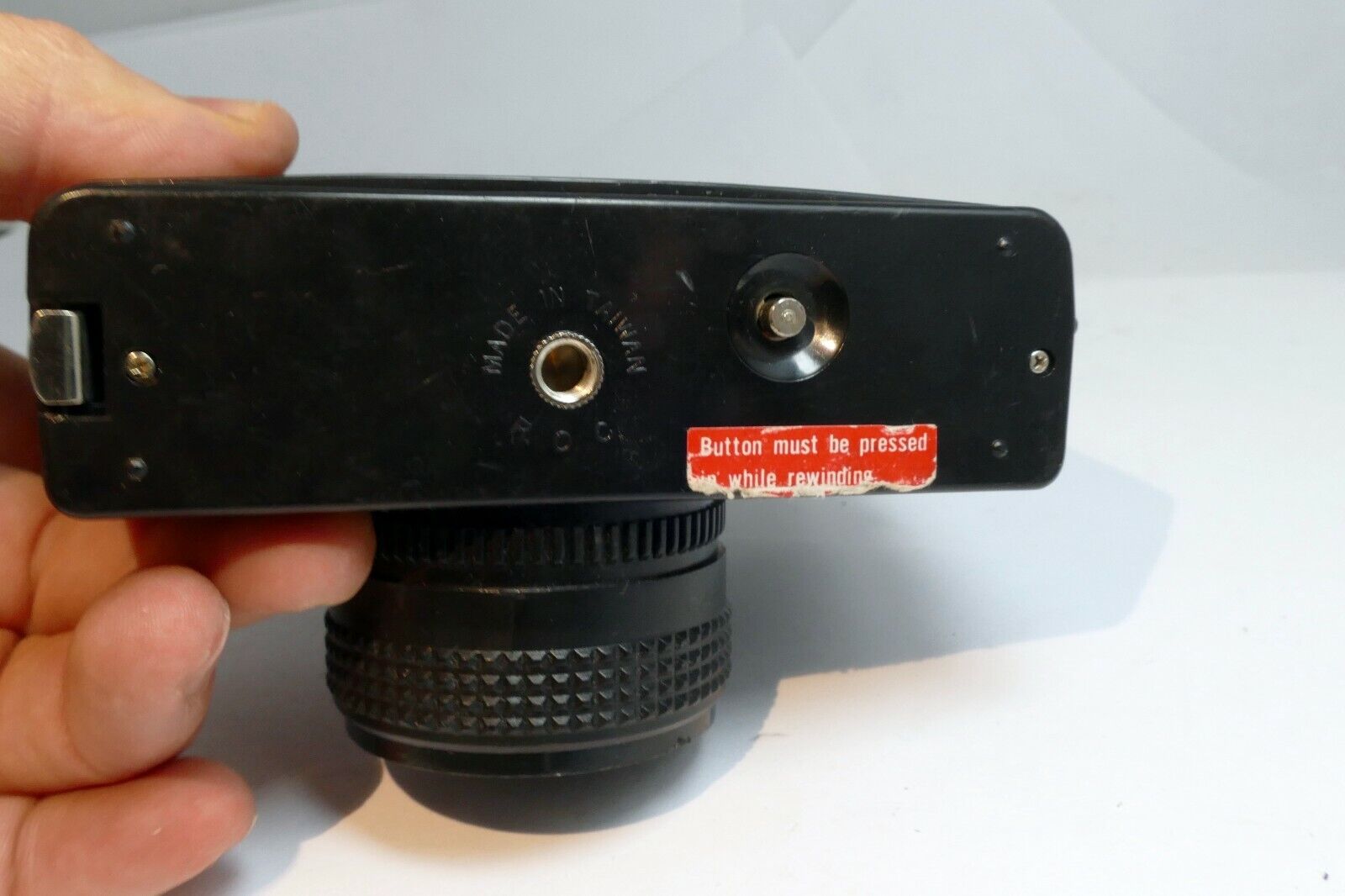 Sports Illustrated 35mm camera not working, damaged  -  for parts AS IS