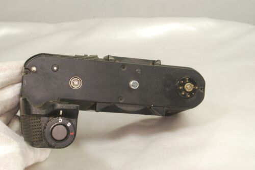 Nikon MD-4 Motor Drive for F3 or F3 HP 7402004 without battery insert/ holder