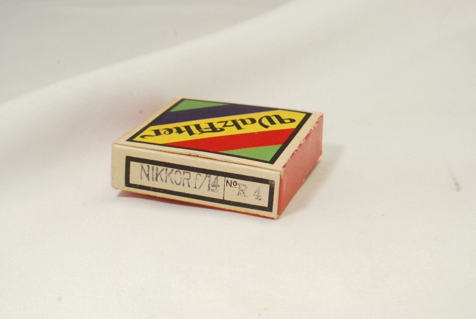 Empty box for Walz Filter for Nikkor 5cm f1.4 Nr. R4 3125041 vintage