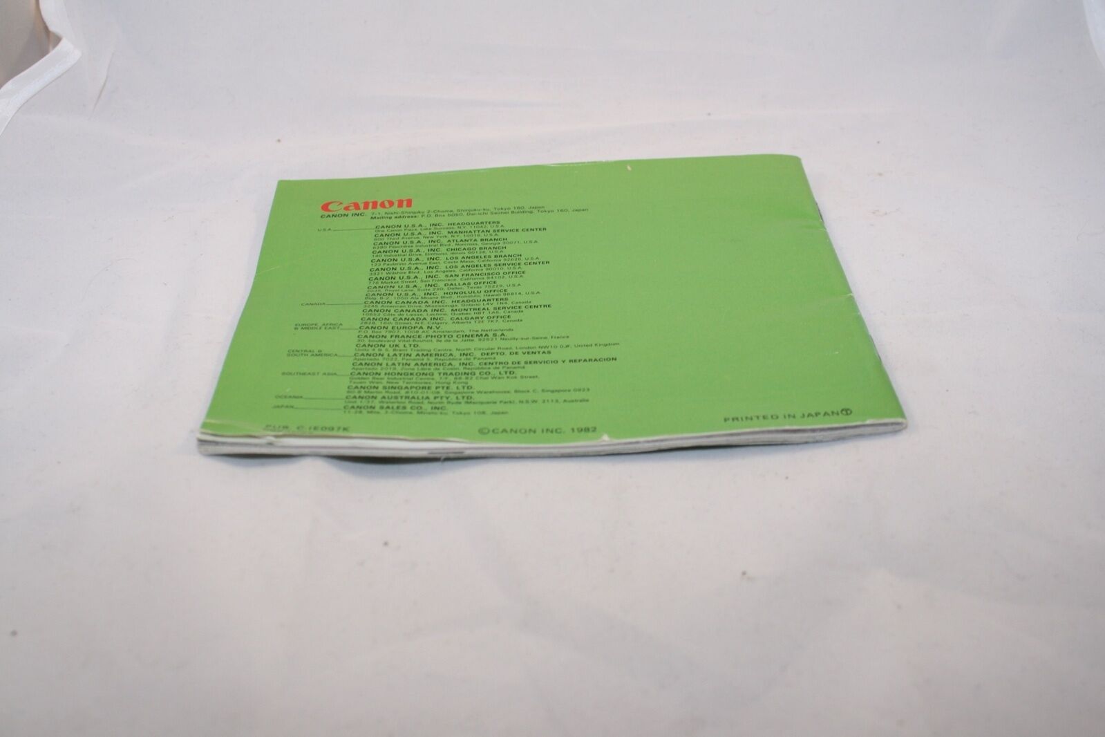 Canon Lens Wonderland, FD Lenses Guide Book (EN) List Accessory Guide vintage